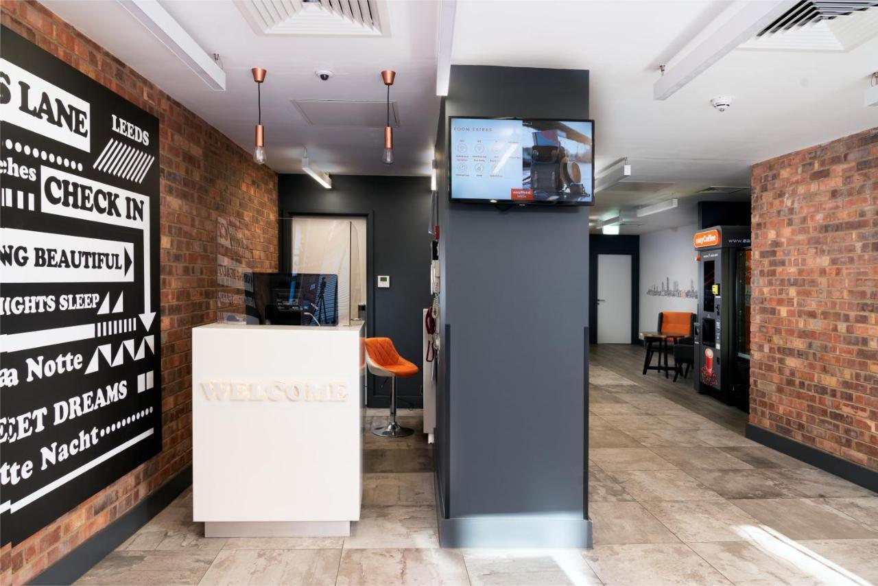 Easyhotel Leeds Esterno foto