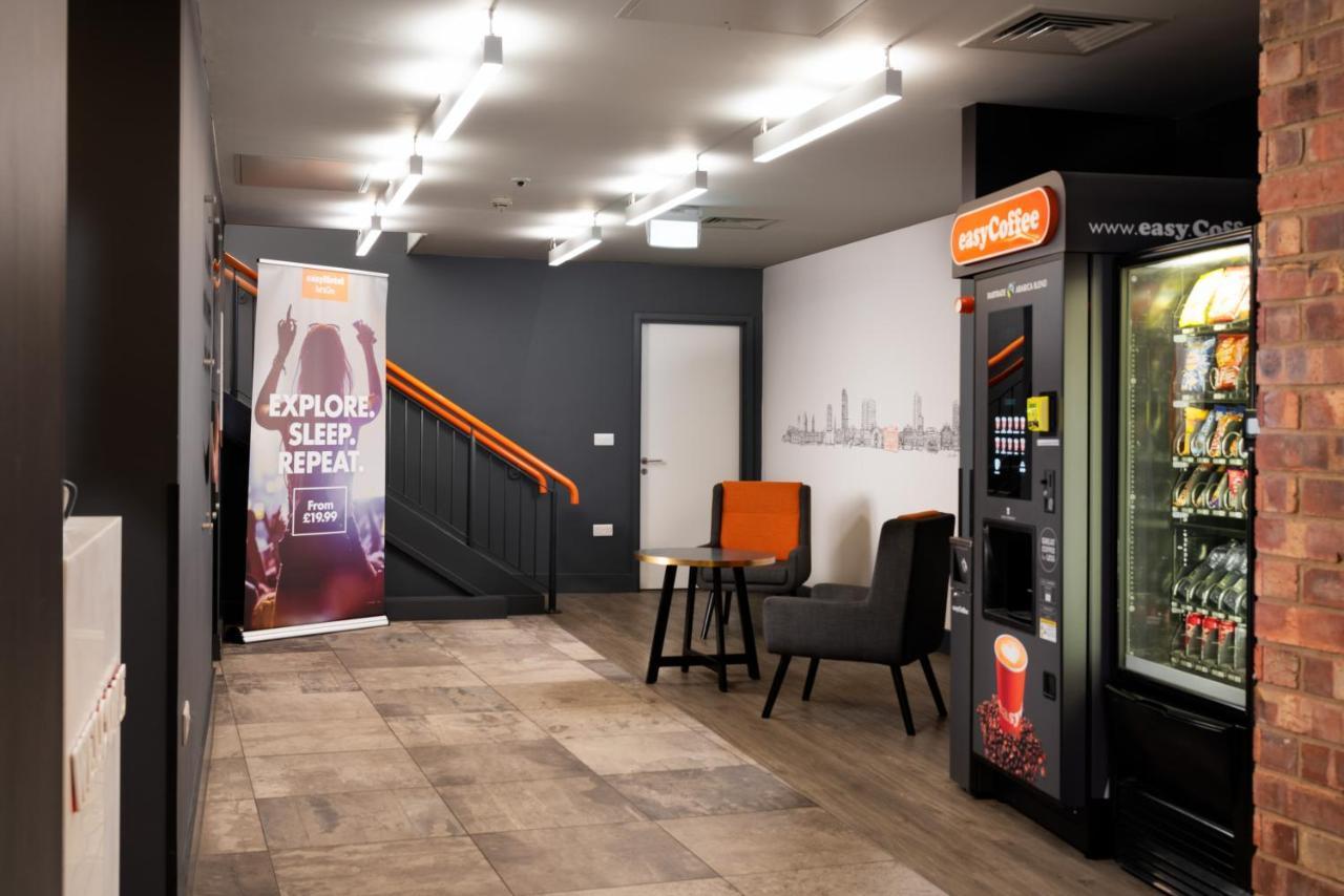 Easyhotel Leeds Esterno foto