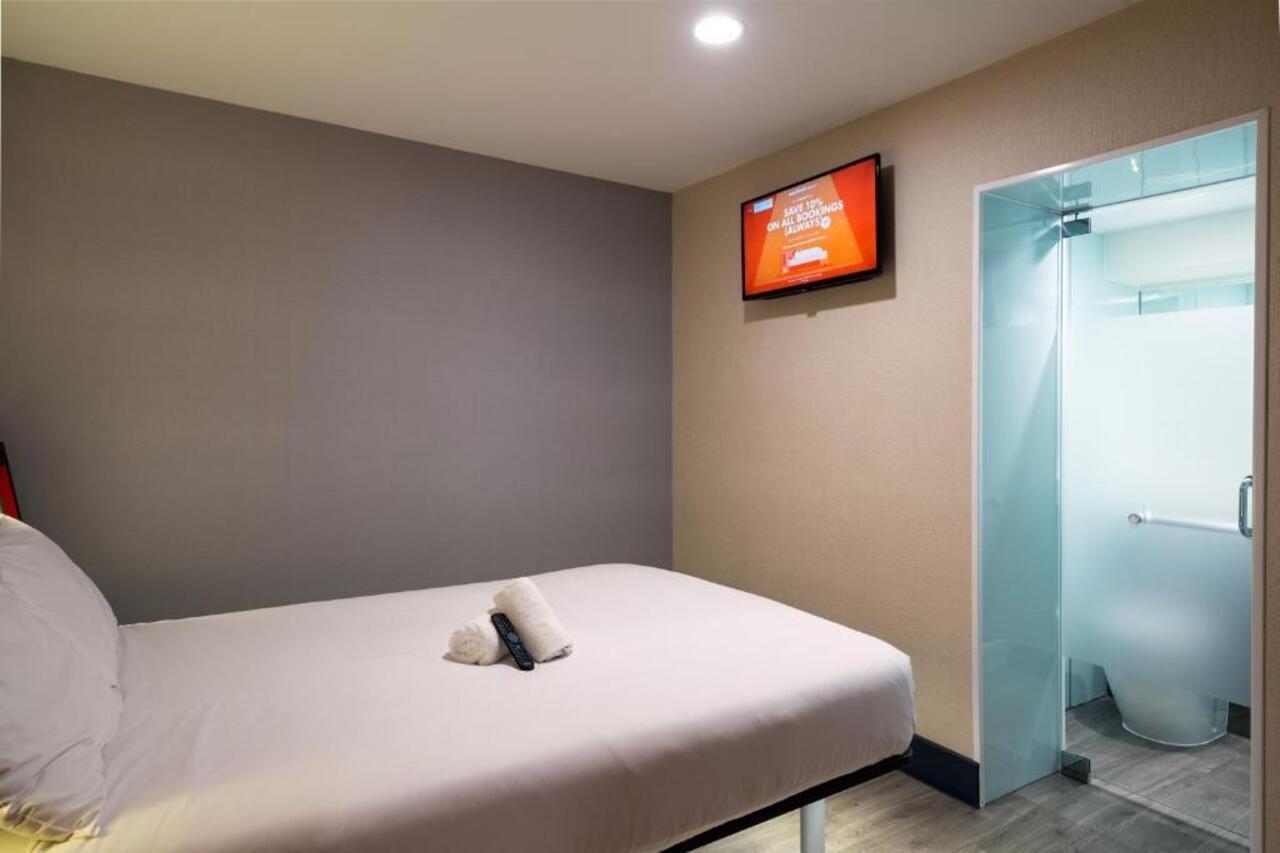 Easyhotel Leeds Esterno foto