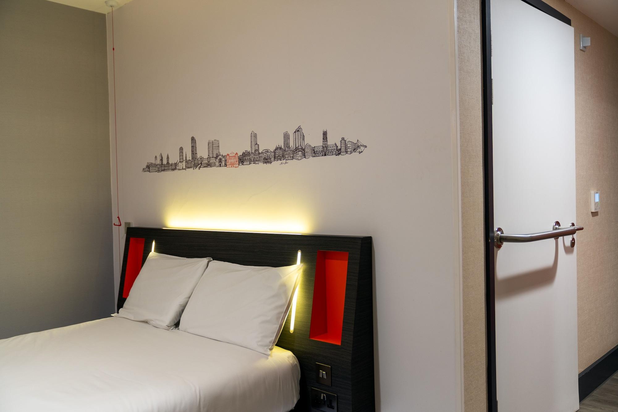 Easyhotel Leeds Esterno foto