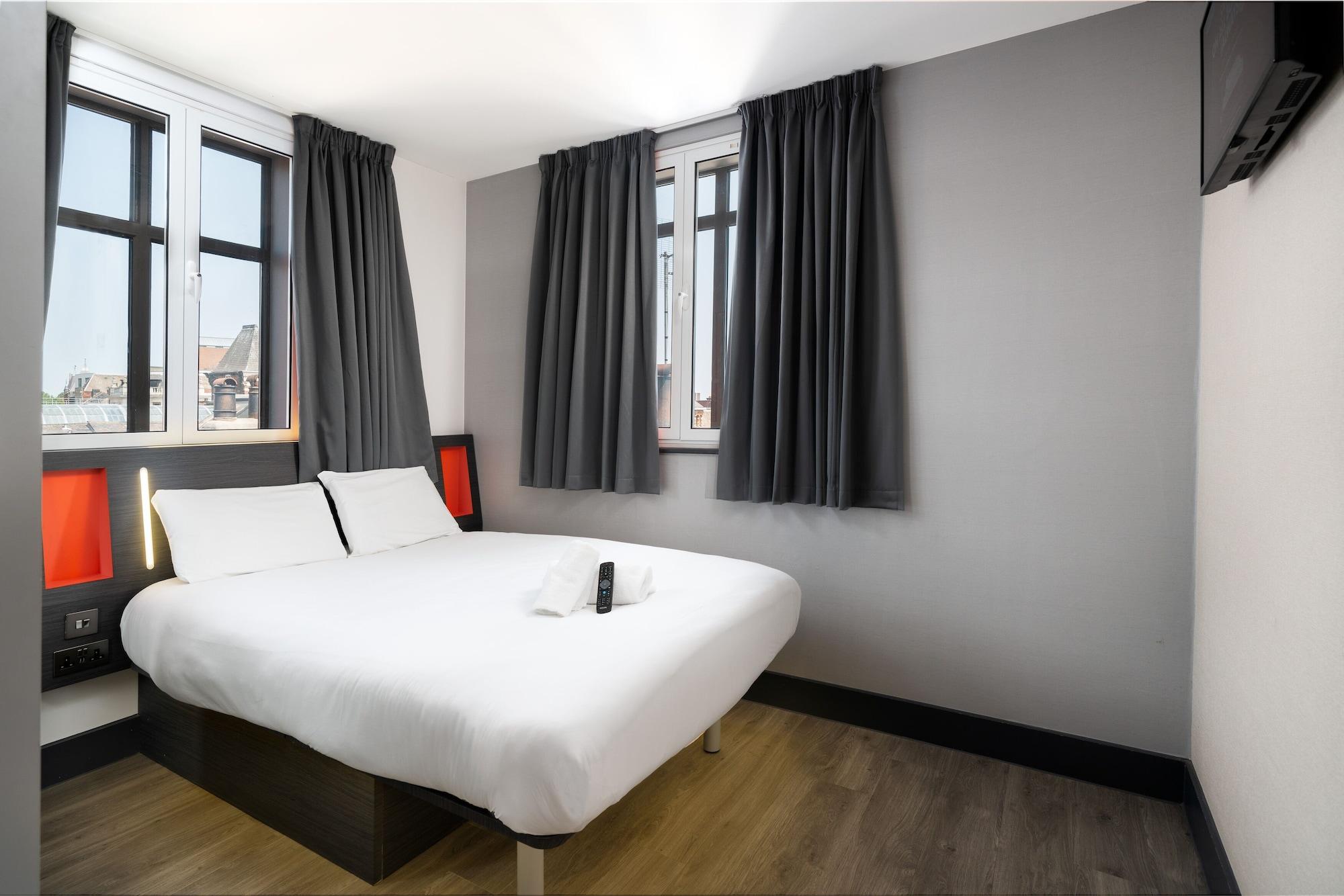 Easyhotel Leeds Esterno foto