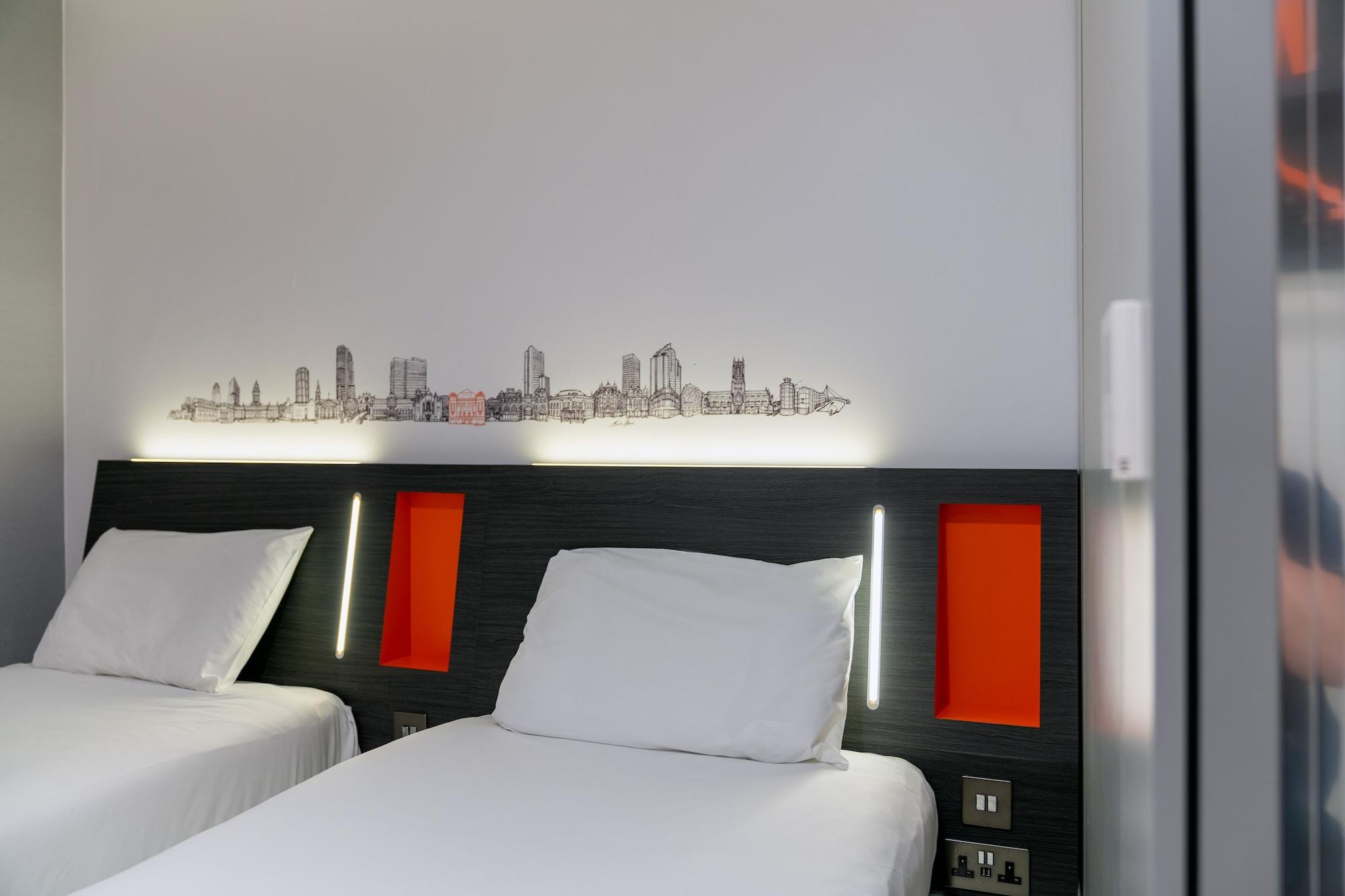 Easyhotel Leeds Esterno foto