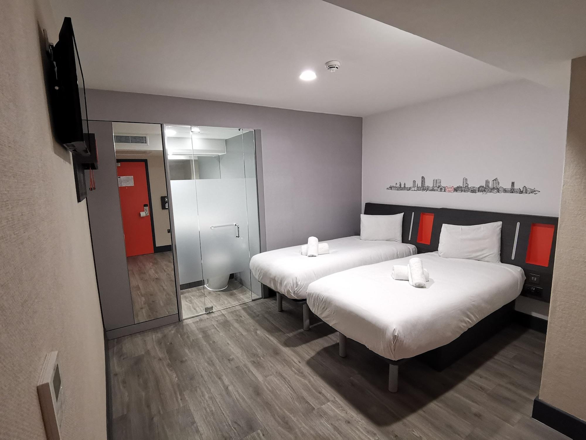Easyhotel Leeds Esterno foto