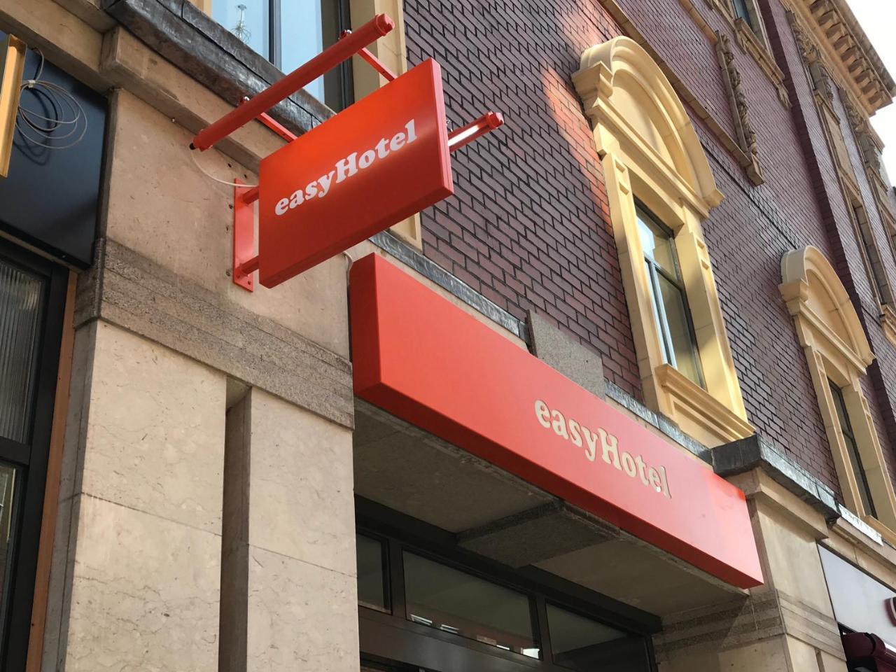Easyhotel Leeds Esterno foto